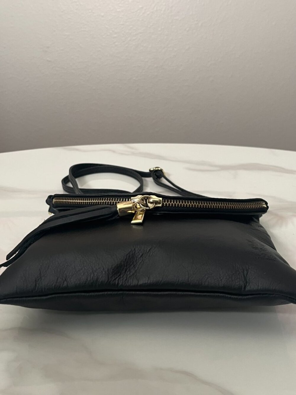 Italian Black Leather-Vera Pelle Crossbody Bag with Tassel - Picture 5 of 12